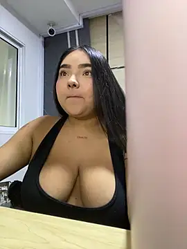 little lissiee online show from 10-08-25, 03:53