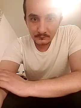 Snapshot of denis99tff chatting on 11-17-25, 08:36 denis99tff online show from 11-17-25, 08:36