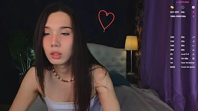 Kaia Sunshine Mia online show from 01-26-25, 03:25