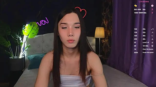 Kaia Sunshine Mia online show from 02-01-25, 02:24