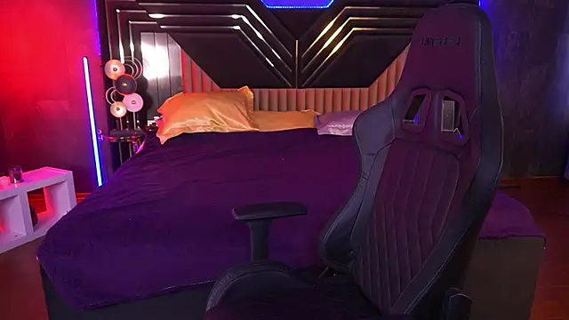 CoolTatis online show from 10-14-25, 06:36