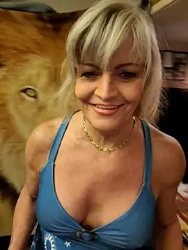 annika lately online show from 10-06-25, 02:31