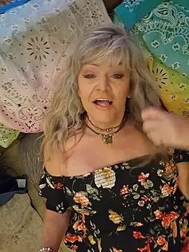 annika lately online show from 07-25-26, 05:21