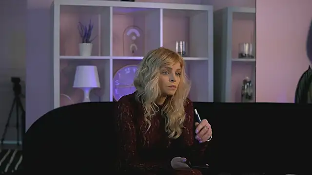 BritneyHudson online show from 02-10-25, 05:03