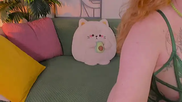 Snapshot of Tori_the_witch chatting on 10-06-25, 05:27 Tori the witch online show from 10-06-25, 05:27