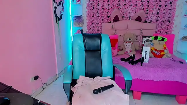 Snapshot of red_moon_2 chatting on 01-10-25, 07:14 red moon 2 online show from 01-10-25, 07:14