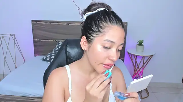 Snapshot of ivette_bocelly chatting on 02-01-25, 10:34 ivette bocelly online show from 02-01-25, 10:34