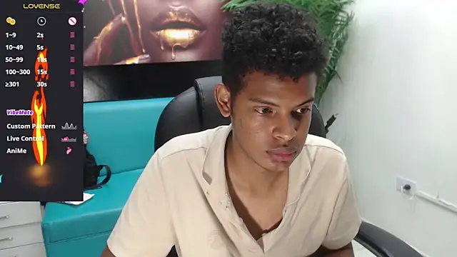 Snapshot of boylittle19cm chatting on 03-06-25, 03:24 boylittle19cm online show from 03-06-25, 03:24