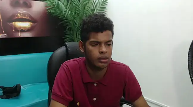 Snapshot of boylittle19cm chatting on 03-14-25, 12:40 boylittle19cm online show from 03-14-25, 12:40