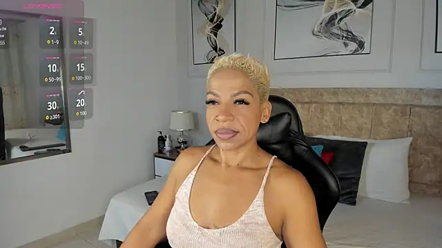 summer night  online show from 12-16-25, 11:15