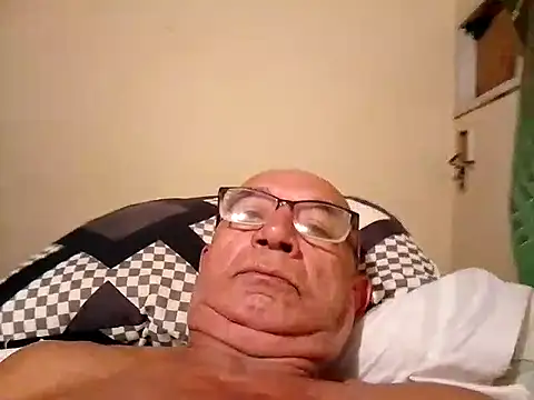 Snapshot of sincuenton24cmts chatting on 09-15-25, 12:21 sincuenton24cmts online show from 09-15-25, 12:21