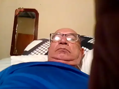 Snapshot of sincuenton24cmts chatting on 10-20-25, 01:17 sincuenton24cmts online show from 10-20-25, 01:17