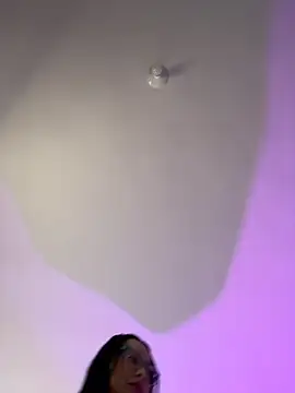 sharon leone26 online show from 11-16-25, 09:31