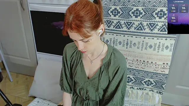 Amina Barbarian online show from 10-22-25, 05:13