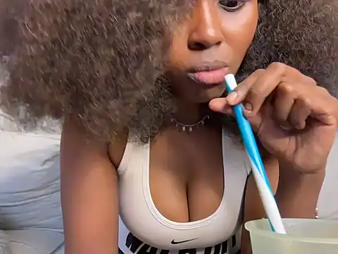Chocolate queen2 online show from 06-12-26, 04:33