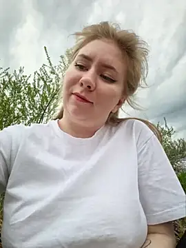 D0nna  online show from 05-04-26, 02:46