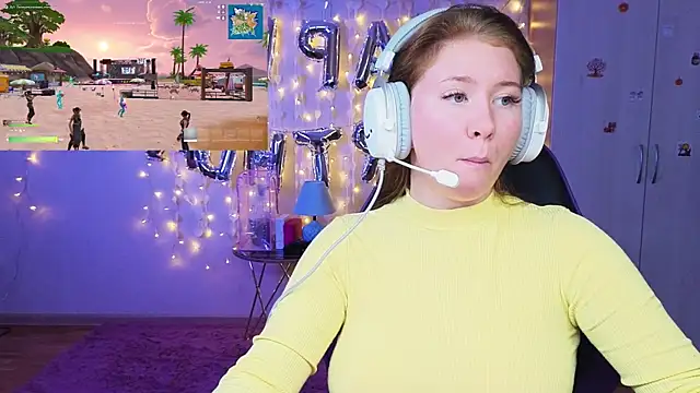 D0nna  online show from 07-19-26, 10:24