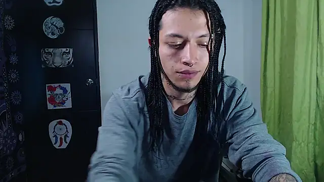 Snapshot of Dicaprioo_ chatting on 01-07-25, 01:38 Dicaprioo online show from 01-07-25, 01:38