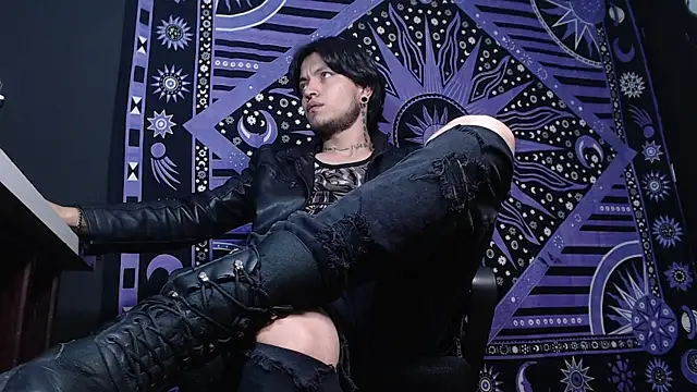 Snapshot of Dicaprioo_ chatting on 01-21-25, 11:13 Dicaprioo online show from 01-21-25, 11:13