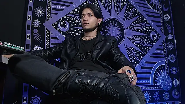 Snapshot of Dicaprioo_ chatting on 02-11-25, 12:49 Dicaprioo online show from 02-11-25, 12:49