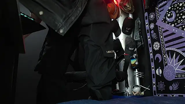 Snapshot of Dicaprioo_ chatting on 03-18-25, 03:53 Dicaprioo online show from 03-18-25, 03:53