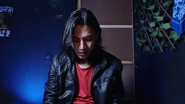 Snapshot of Dicaprioo_ chatting on 11-04-25, 01:38 Dicaprioo online show from 11-04-25, 01:38