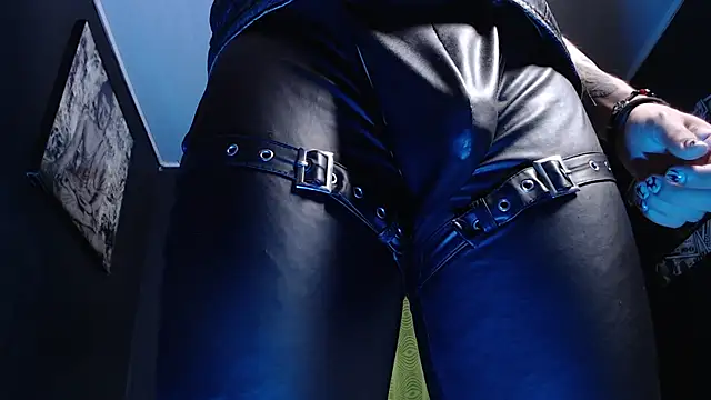 Dicaprioo  online show from 04-23-26, 07:41