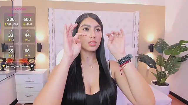 Snapshot of Emily_roux chatting on 11-29-25, 04:37 Emily roux online show from 11-29-25, 04:37