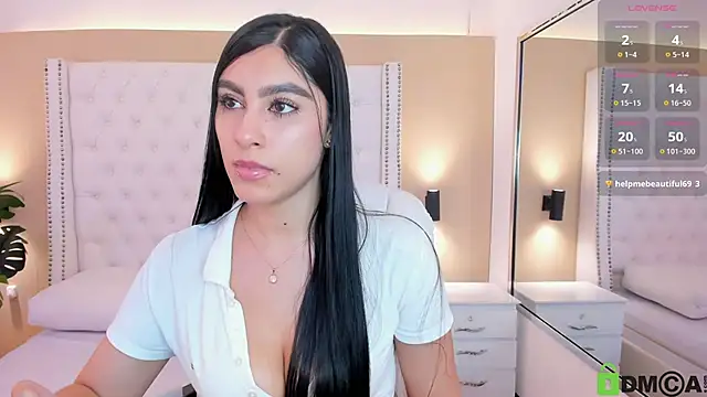 Snapshot of Emily_roux chatting on 02-12-26, 09:54 Emily roux online show from 02-12-26, 09:54