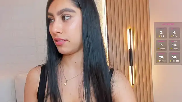 Snapshot of Emily_roux chatting on 02-25-26, 10:30 Emily roux online show from 02-25-26, 10:30