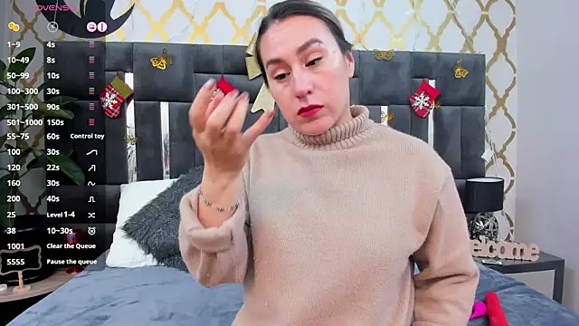 RubbyTaylor online show from 11-24-25, 02:39