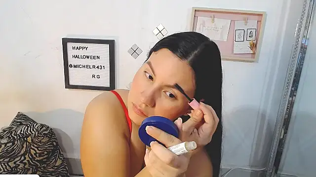 Mia  reys online show from 11-14-25, 12:37