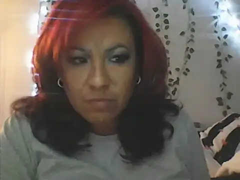 Snapshot of Erotic_nayma chatting on 01-18-25, 05:48 Erotic nayma online show from 01-18-25, 05:48