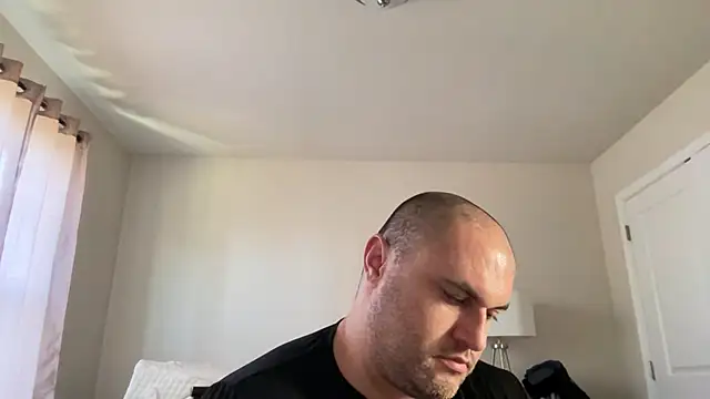 Snapshot of SluggishChase99 chatting on 03-18-25, 09:32 SluggishChase99 online show from 03-18-25, 09:32