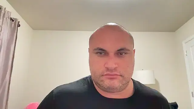 Snapshot of SluggishChase99 chatting on 10-28-25, 01:31 SluggishChase99 online show from 10-28-25, 01:31