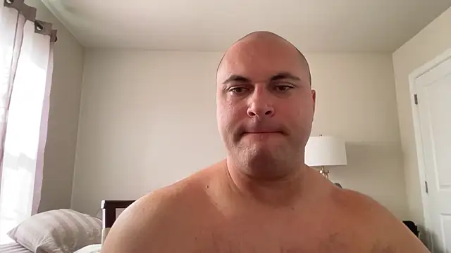 Snapshot of SluggishChase99 chatting on 11-06-25, 03:35 SluggishChase99 online show from 11-06-25, 03:35