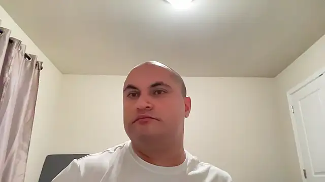 Snapshot of SluggishChase99 chatting on 01-18-26, 10:35 SluggishChase99 online show from 01-18-26, 10:35