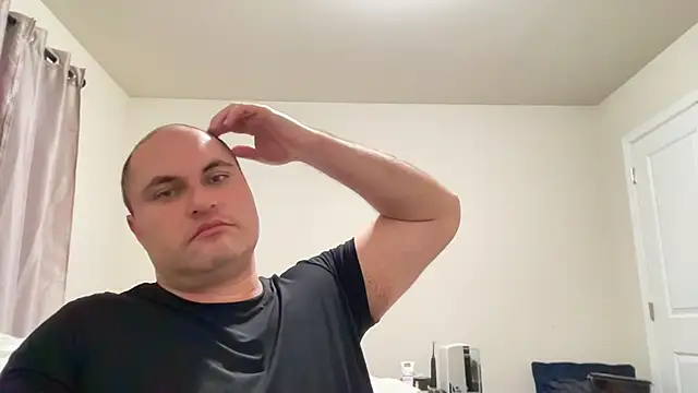 Snapshot of SluggishChase99 chatting on 02-10-26, 12:48 SluggishChase99 online show from 02-10-26, 12:48