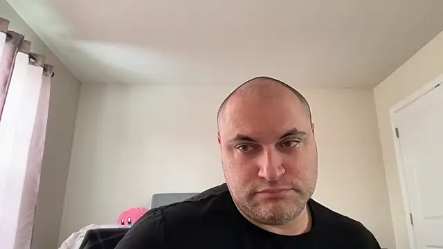 Snapshot of SluggishChase99 chatting on 02-12-26, 02:56 SluggishChase99 online show from 02-12-26, 02:56