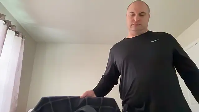 Snapshot of SluggishChase99 chatting on 02-16-26, 02:35 SluggishChase99 online show from 02-16-26, 02:35