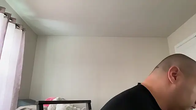 Snapshot of SluggishChase99 chatting on 02-23-26, 02:36 SluggishChase99 online show from 02-23-26, 02:36