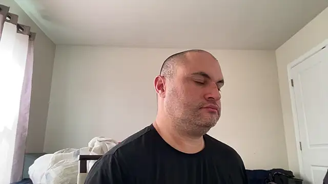 Snapshot of SluggishChase99 chatting on 02-26-26, 04:28 SluggishChase99 online show from 02-26-26, 04:28