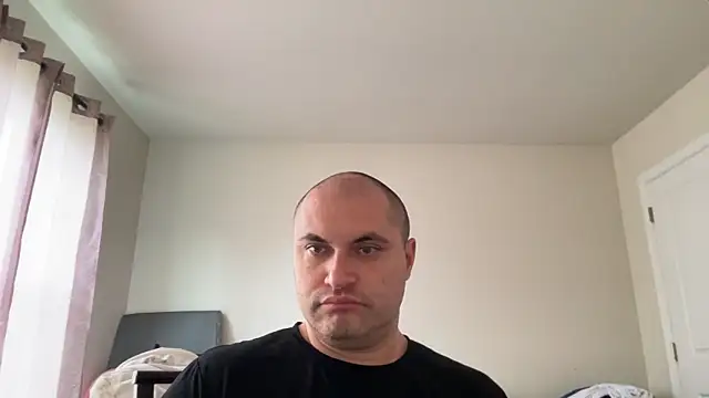 SluggishChase99 online show from 06-06-26, 04:23