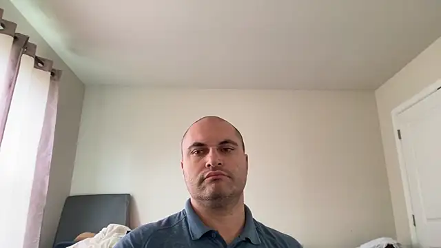 SluggishChase99 online show from 06-17-26, 04:30