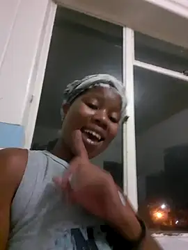 Snapshot of PerfectionBerrie chatting on 02-10-25, 01:35 PerfectionBerrie online show from 02-10-25, 01:35