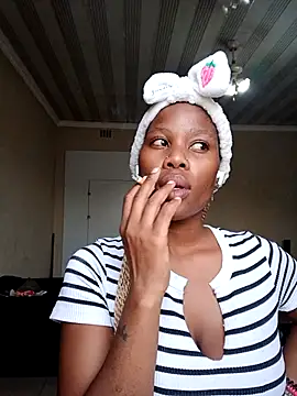 Snapshot of PerfectionBerrie chatting on 02-01-26, 04:16 PerfectionBerrie online show from 02-01-26, 04:16