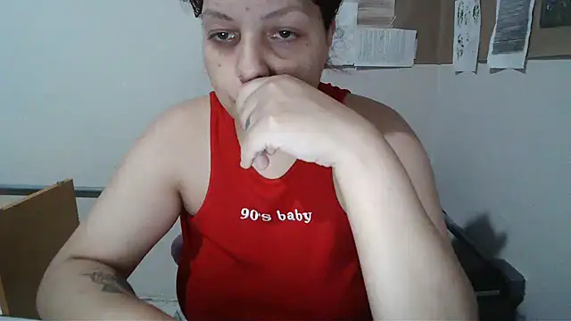 Snapshot of bbyedarling chatting on 02-14-26, 01:57 bbyedarling online show from 02-14-26, 01:57