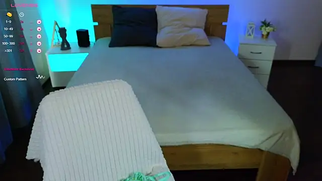 Hayle Hill online show from 03-17-25, 02:41