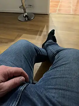 Snapshot of Rafal555578 chatting on 03-09-25, 01:46 Rafal555578 online show from 03-09-25, 01:46