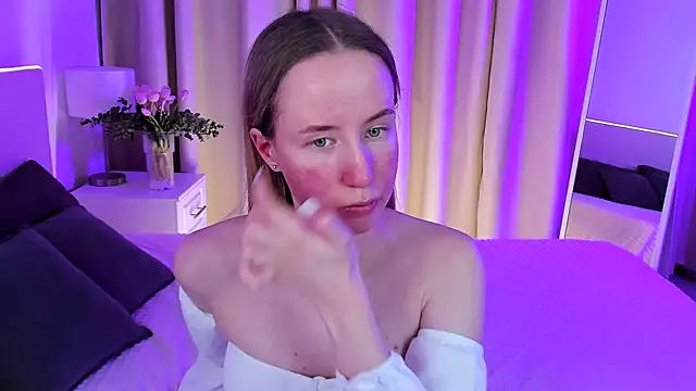 Snapshot of Cassie_Kelman chatting on 02-02-25, 02:48 Cassie Kelman online show from 02-02-25, 02:48